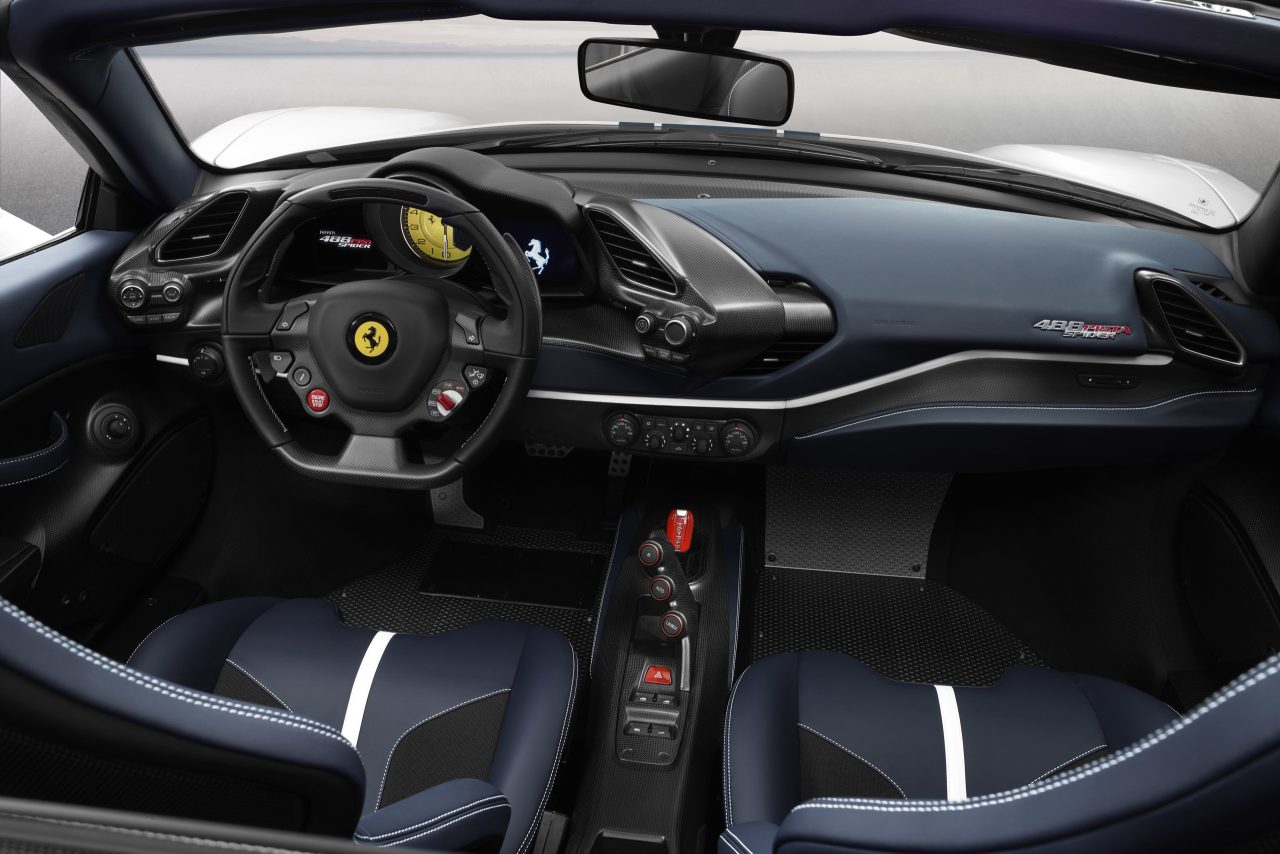 8_Ferrari Pista Spider interior 2