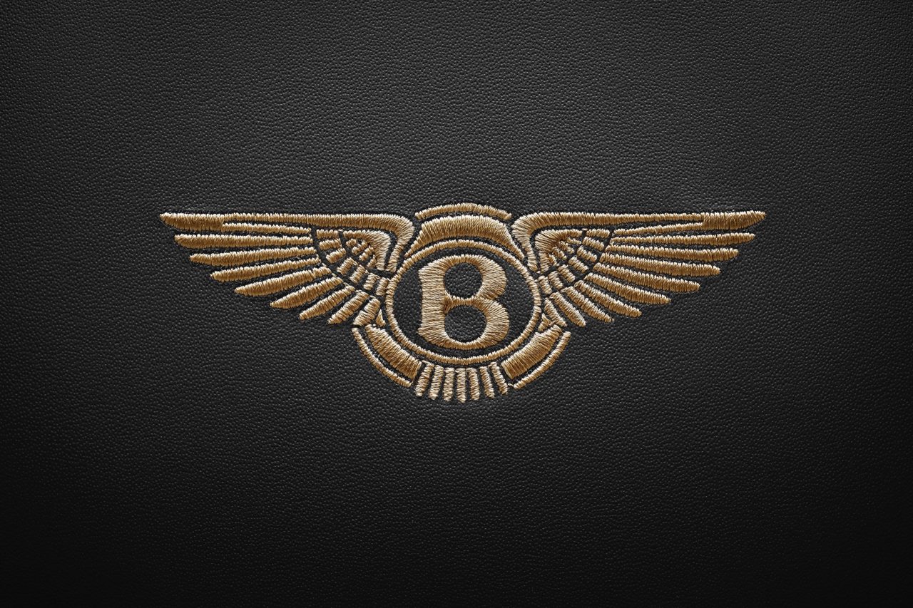 Bentley Headrest Emblem Black Sml