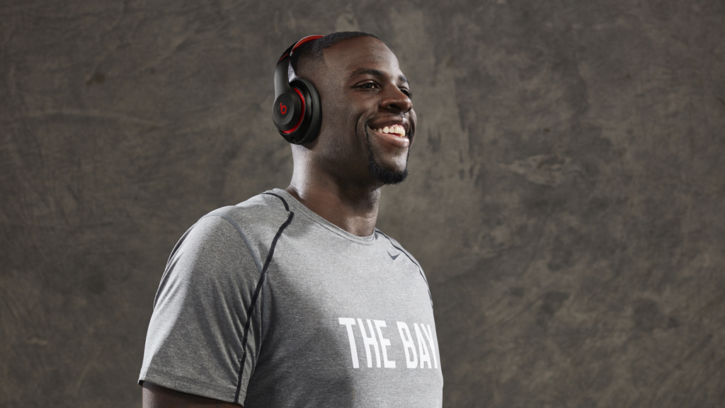MD_DraymondGreen_ST3W_443_BlkRed_3Q_4689_WEB