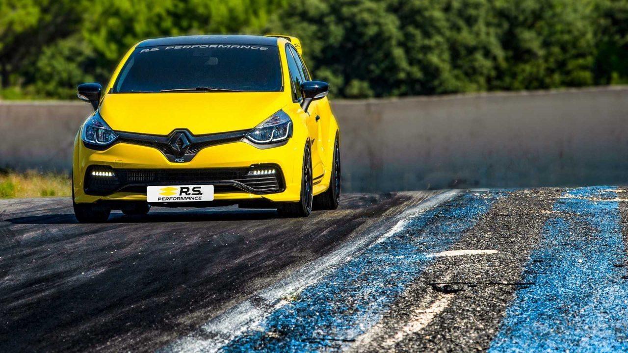 renault-rs-performance-parts (3)