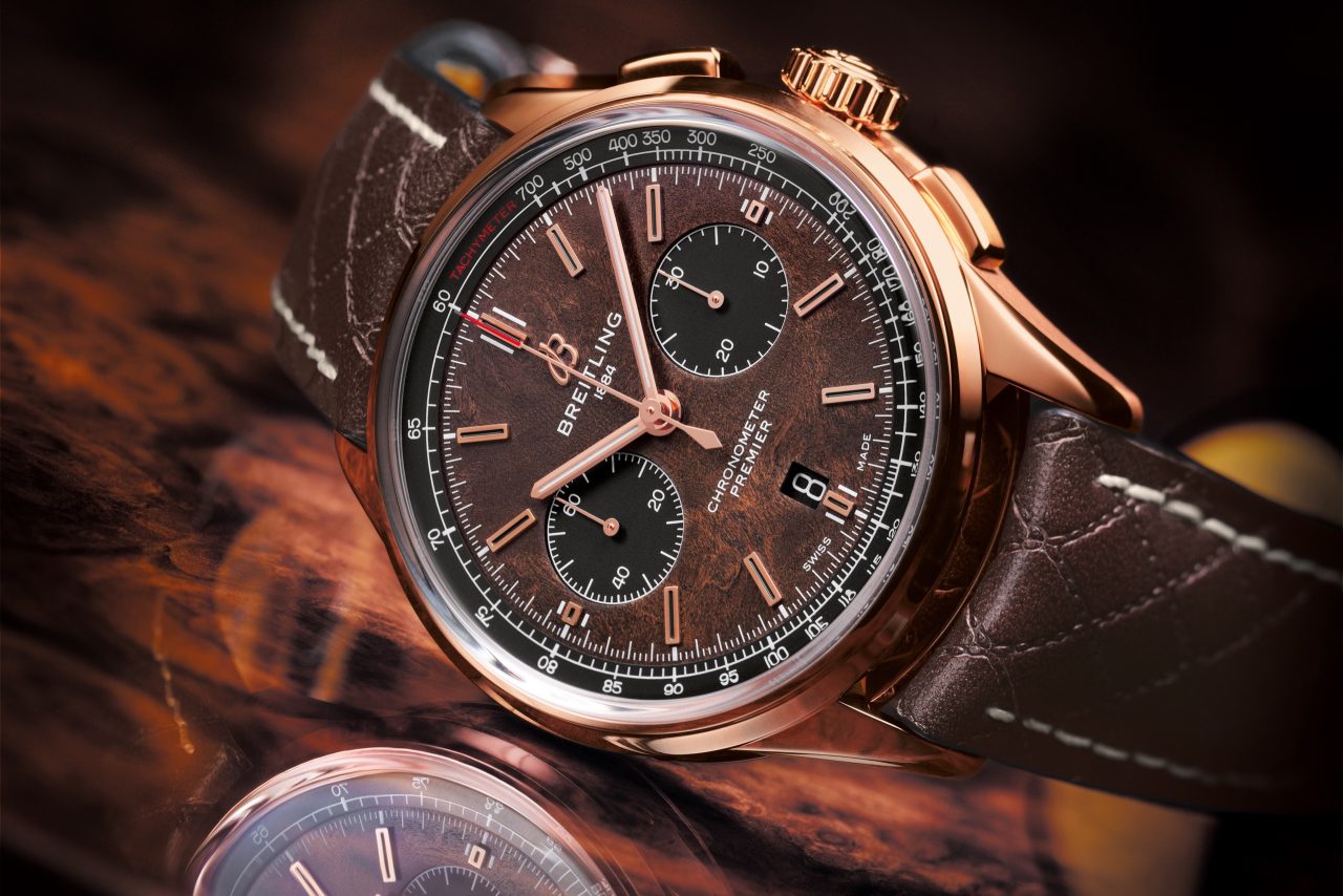 015_Premier B01 Chronograph 42 Bentley Centenary Limited Edition in 18 k red gold with brown elm burl dial and brown Bentley-inspired leather strap