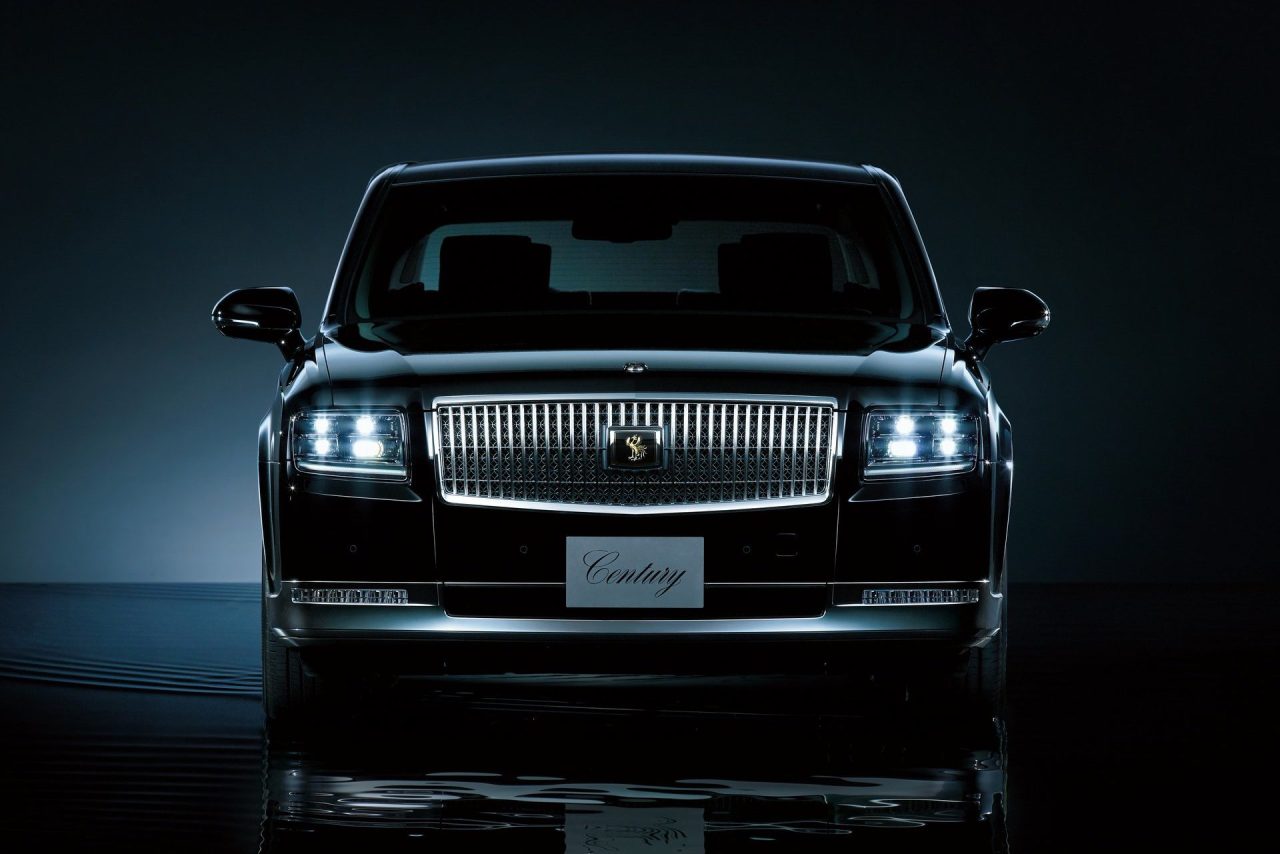 4e503140-toyota-camry-japan-emperor3