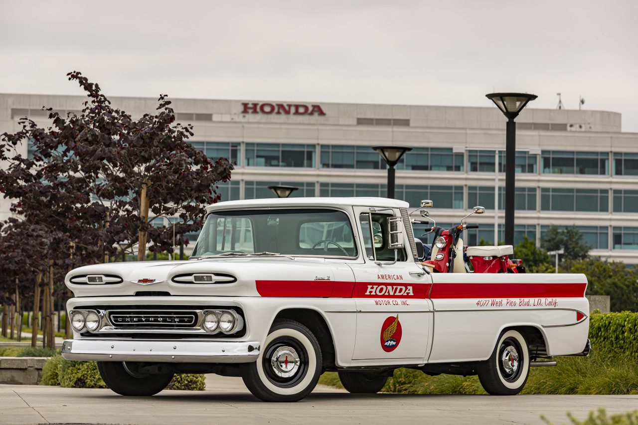06_American_Honda_60th_Anniversary_Chevy_Delivery_Truck