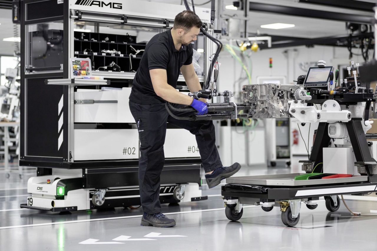 753a6682-mercedes-amg-a45-engine-20