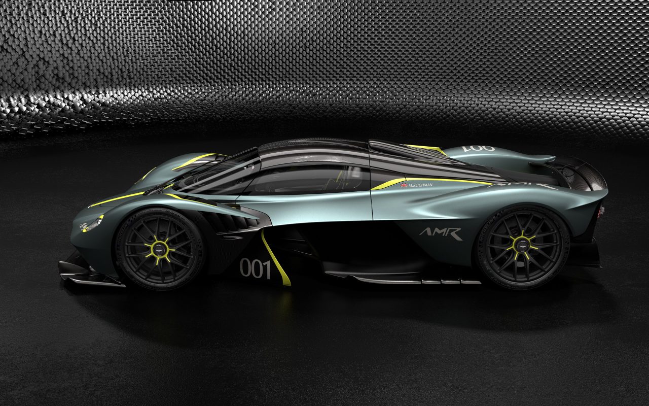 Aston_Martin_Valkyrie_with_AMR_Track_Performance_Pack_–_Stirling_Green_and_Lime_livery