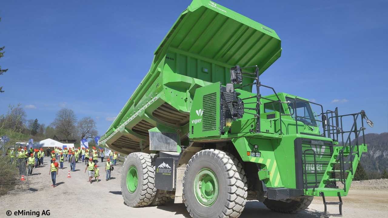 edumper-electric-mining-truck-1