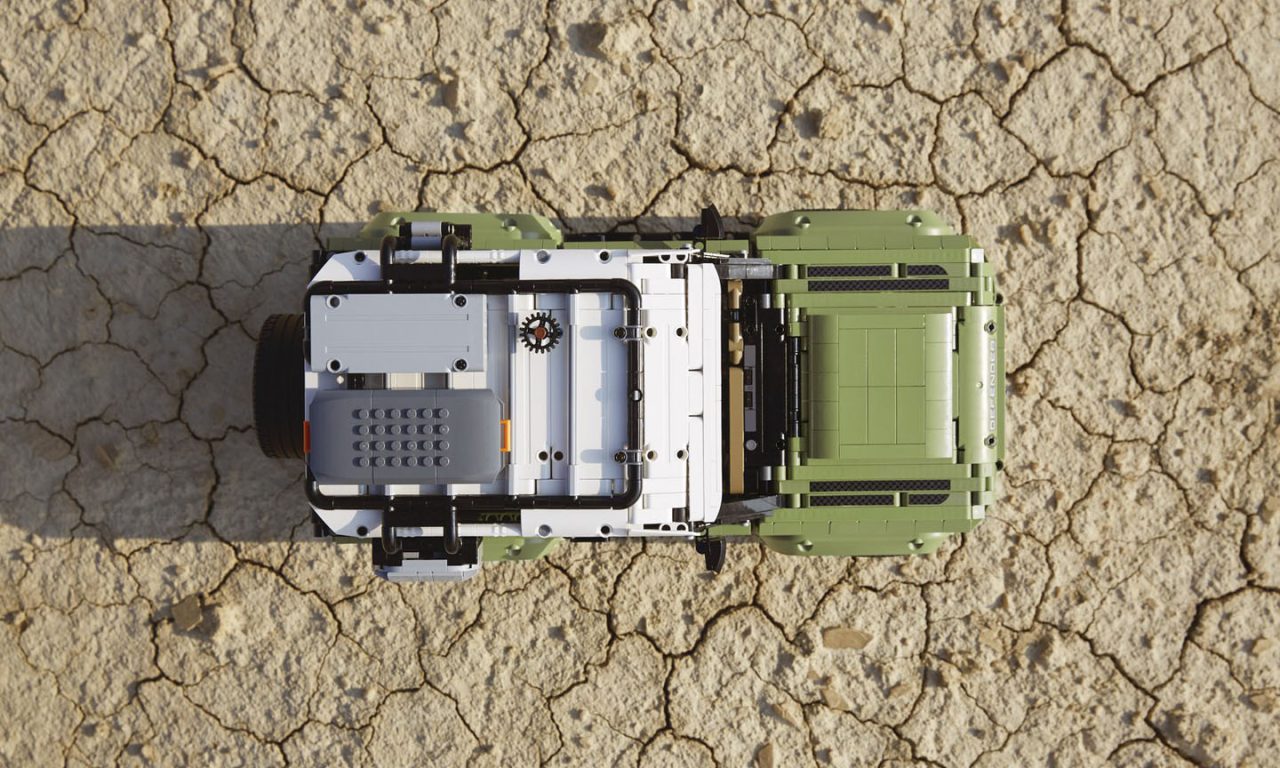 2020-land-rover-defender-lego-technic-7