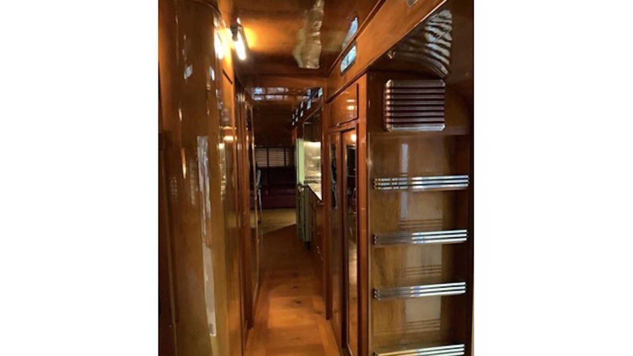 one-of-the-world-s-most-luxurious-motorhomes-to-be-auctioned-in-january