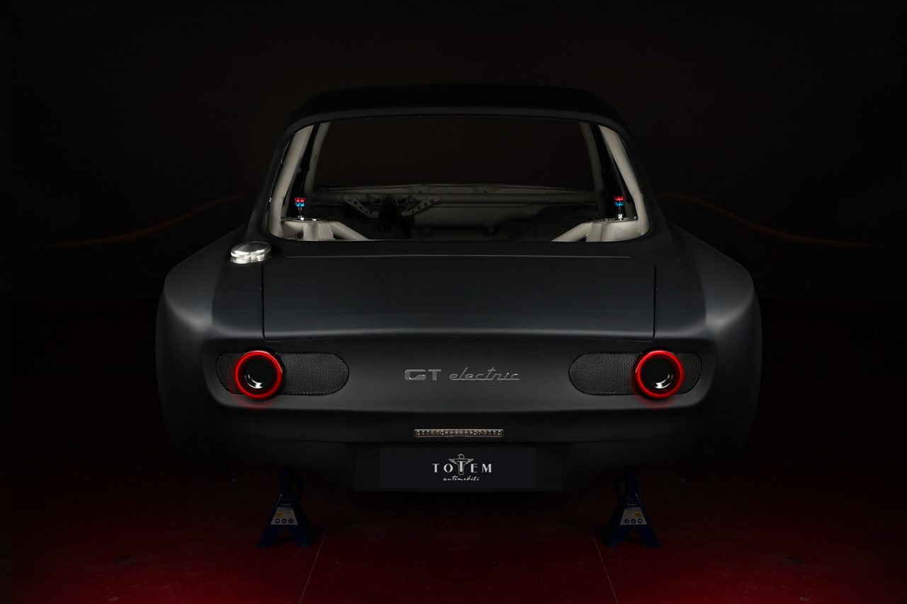 Alfa-Romeo-Totem-GTe-03