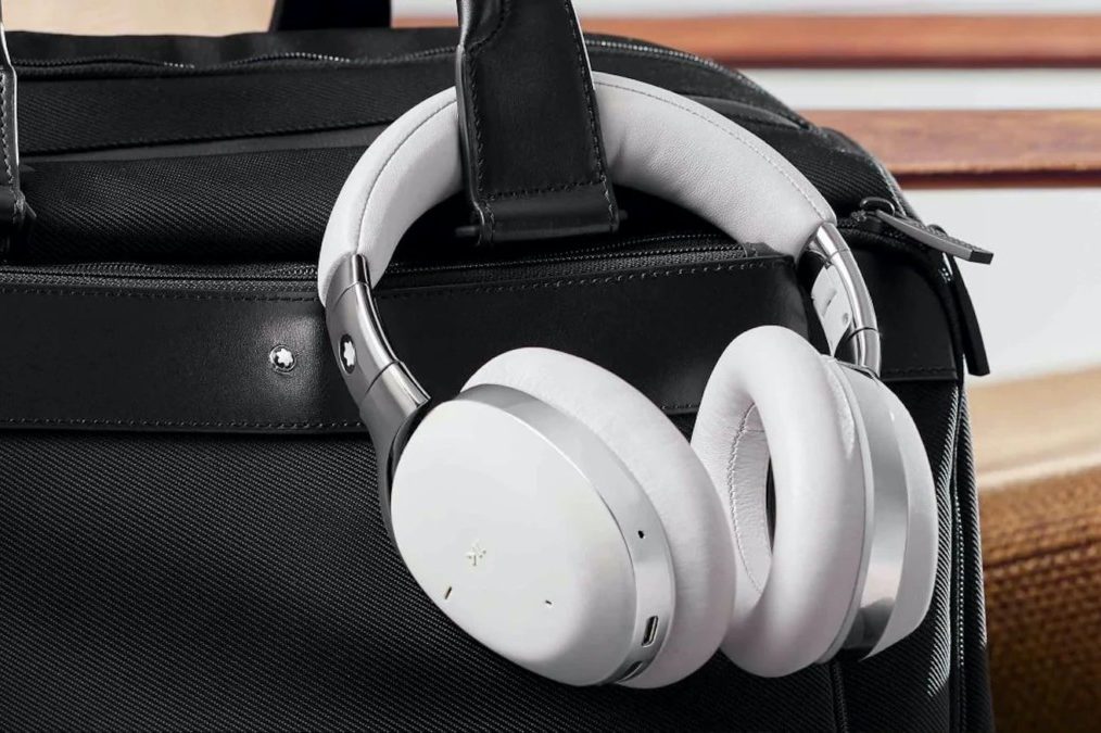 Montblanc-MB-01-Wireless-Aluminum-Headphones-02-1200×675 (1)
