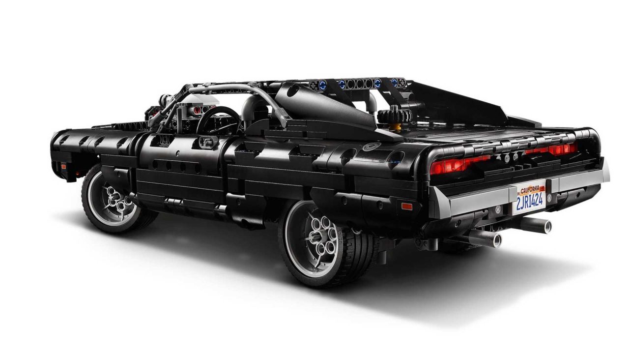 dom-s-dodge-charger-lego-technic (4)