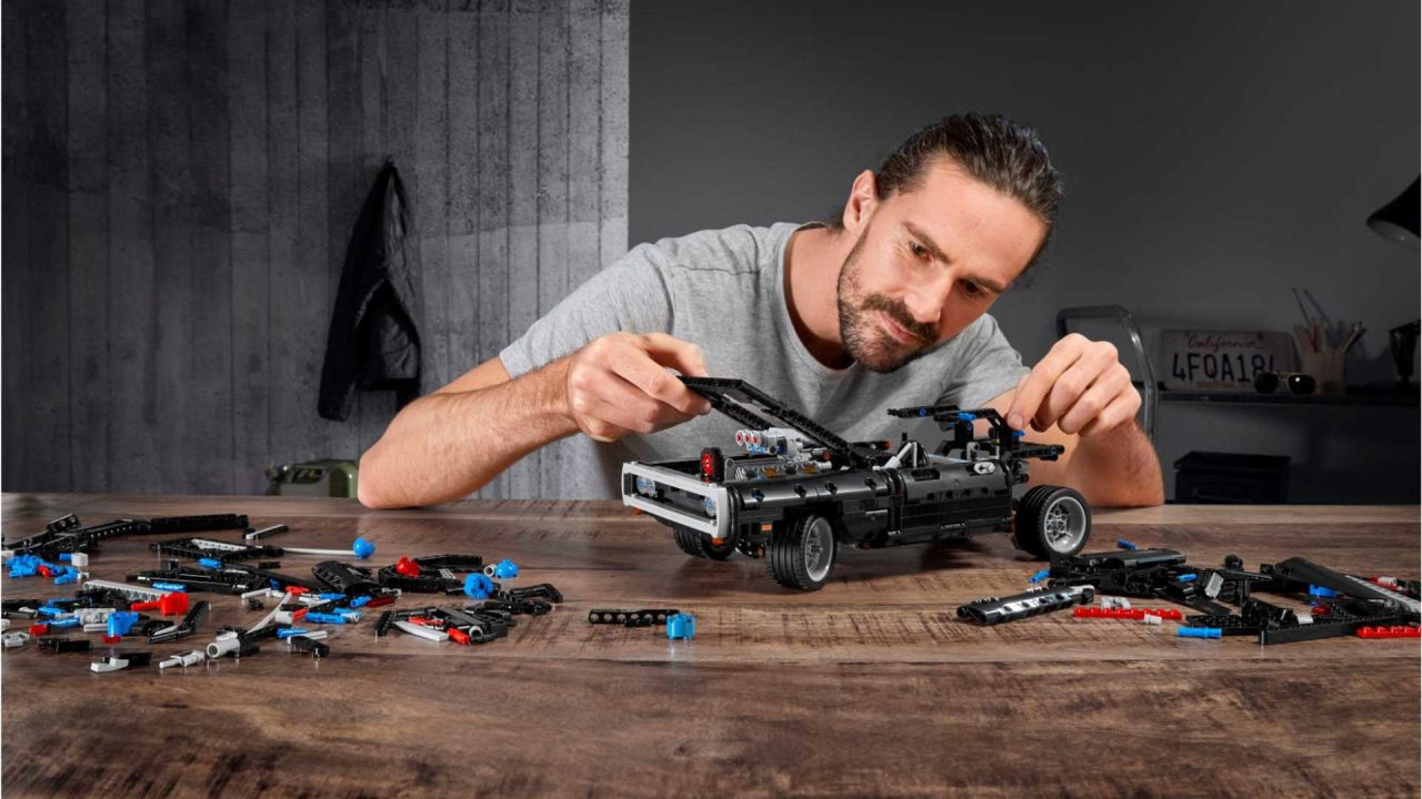 dom-s-dodge-charger-lego-technic (5)