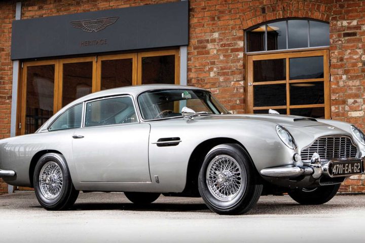 james-bond-db5-with-functional-q-gadgetry-hammers-for-6-4-million (1)