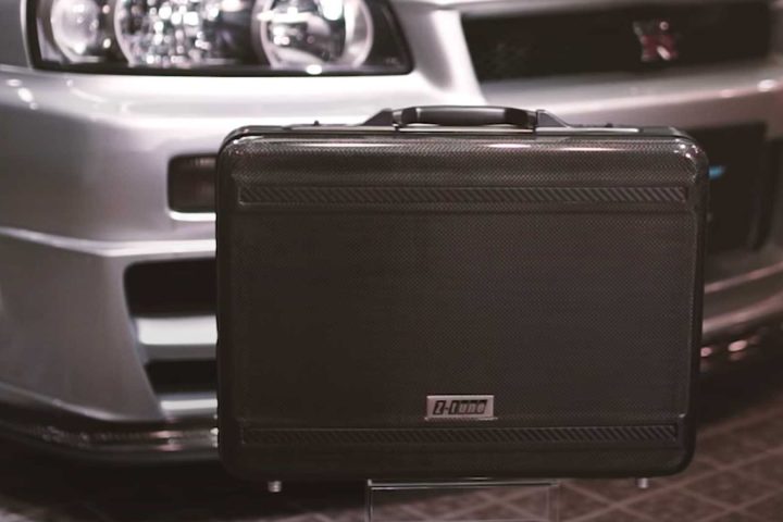 nissan-skyline-gt-r-r34-nismo-z-tune-carbon-fiber-briefcase (10)