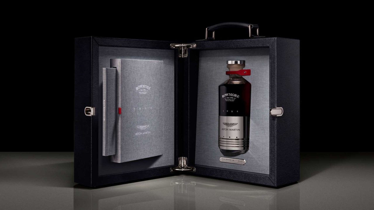 black-bowmore-aston-martin-whisky-presentation-case (1)