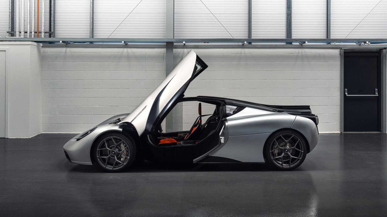 gordon-murray-automotive-t.50-doors-open