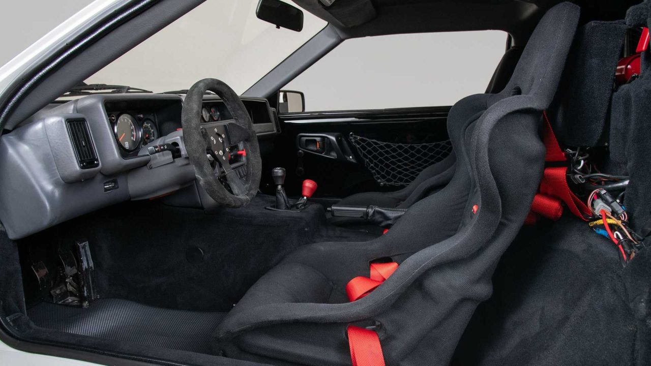 1986-ford-rs200-evolution-interior