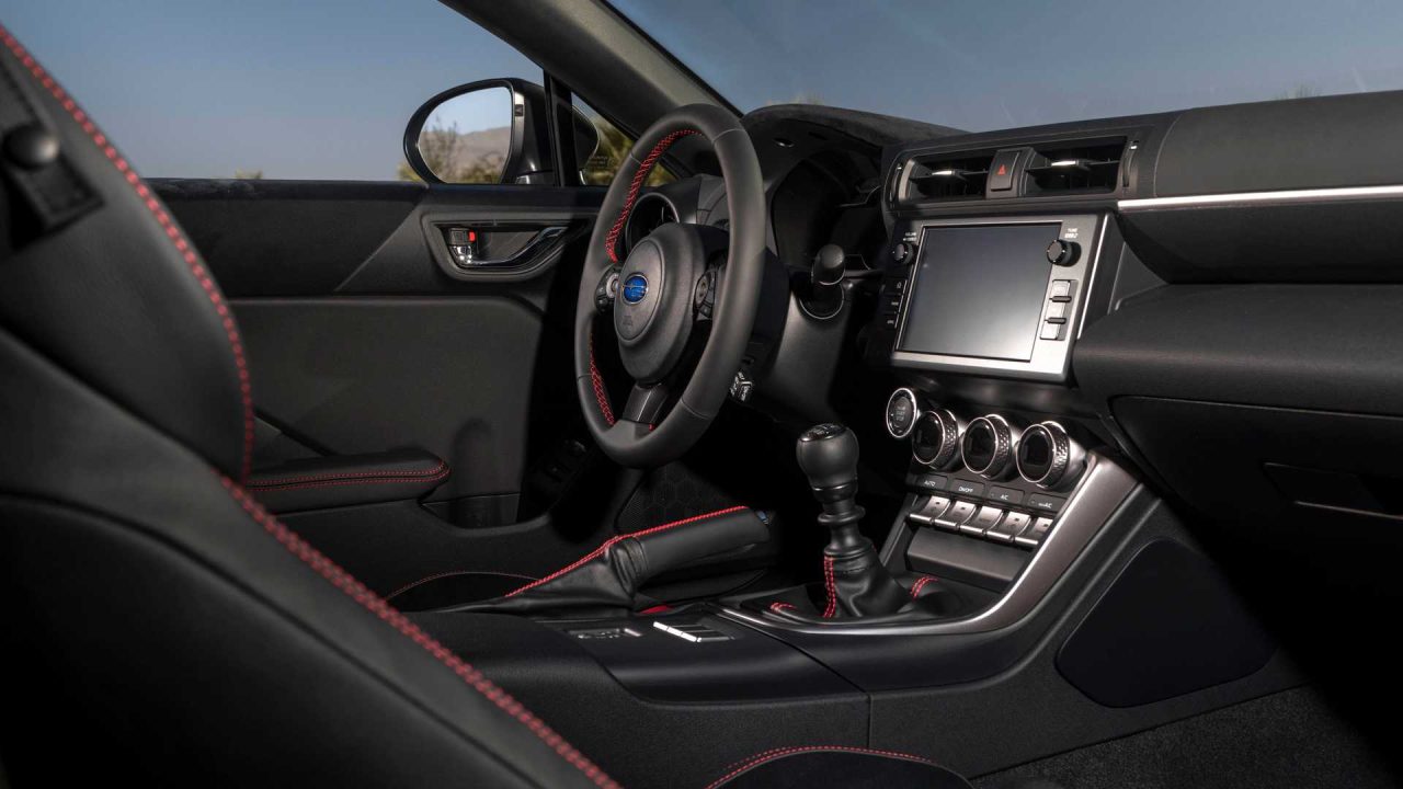 2022-subaru-brz-interior-cockpit