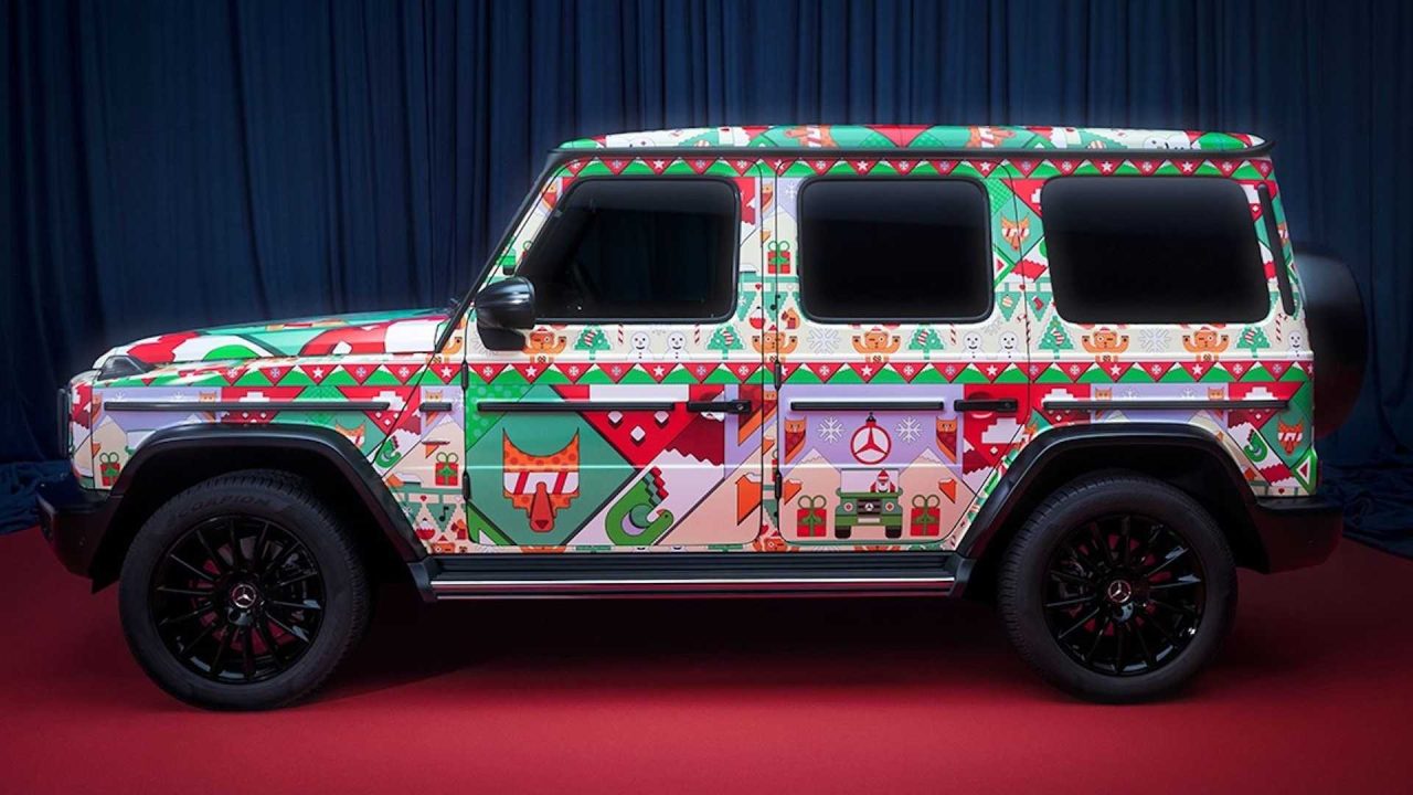 mercedes-benz-vehicles-that-matches-your-ugly-christmas-sweater (1)
