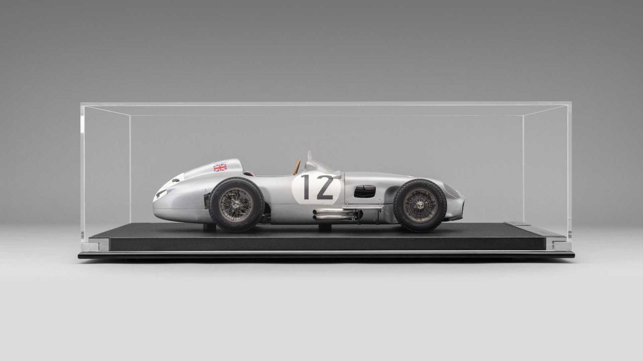 sir-stirling-moss-mercedes-w196-monoposto-by-amalgam-collection (14)