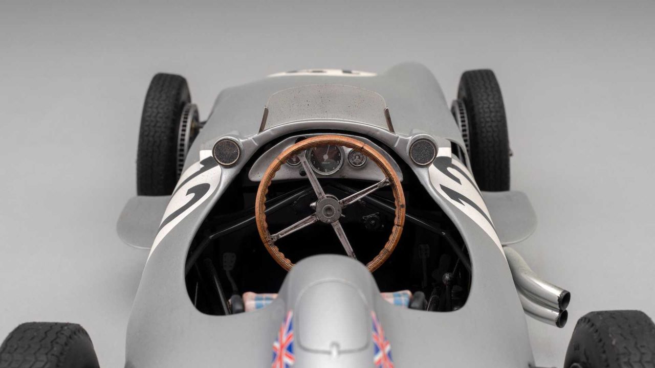 sir-stirling-moss-mercedes-w196-monoposto-by-amalgam-collection (17)