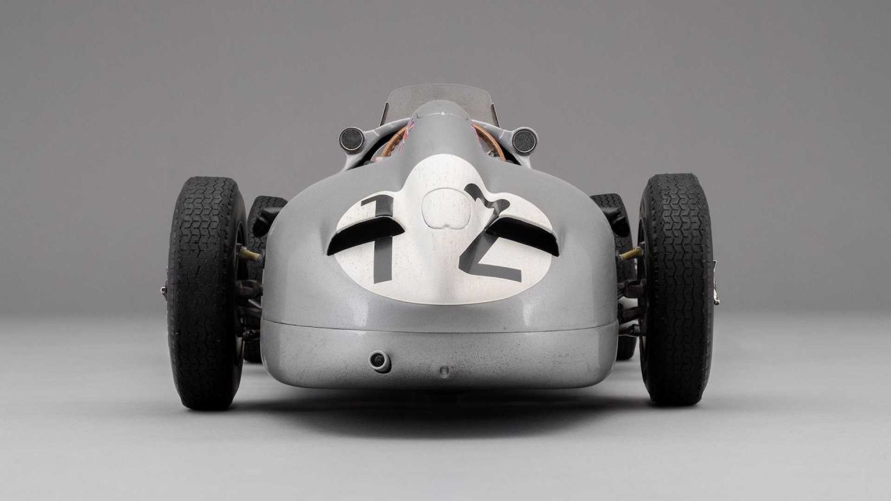 sir-stirling-moss-mercedes-w196-monoposto-by-amalgam-collection (6)