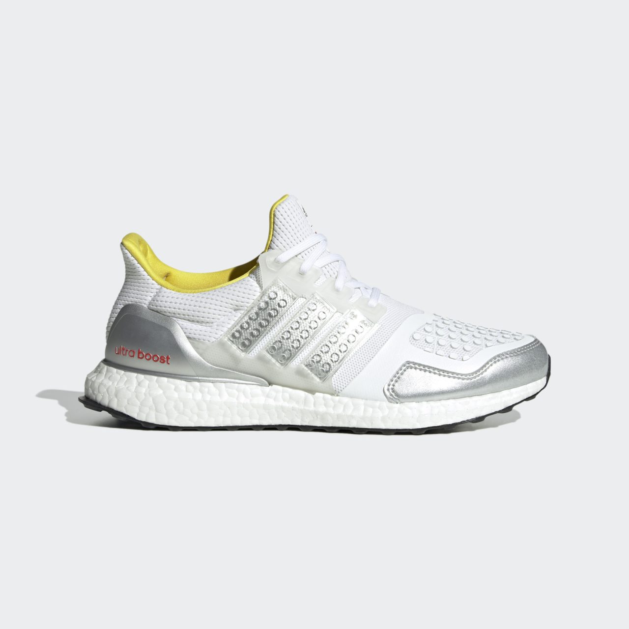 adidas_Ultraboost_DNA_x_LEGO(r)_Plates_Shoes_White_FY7690_01_standard
