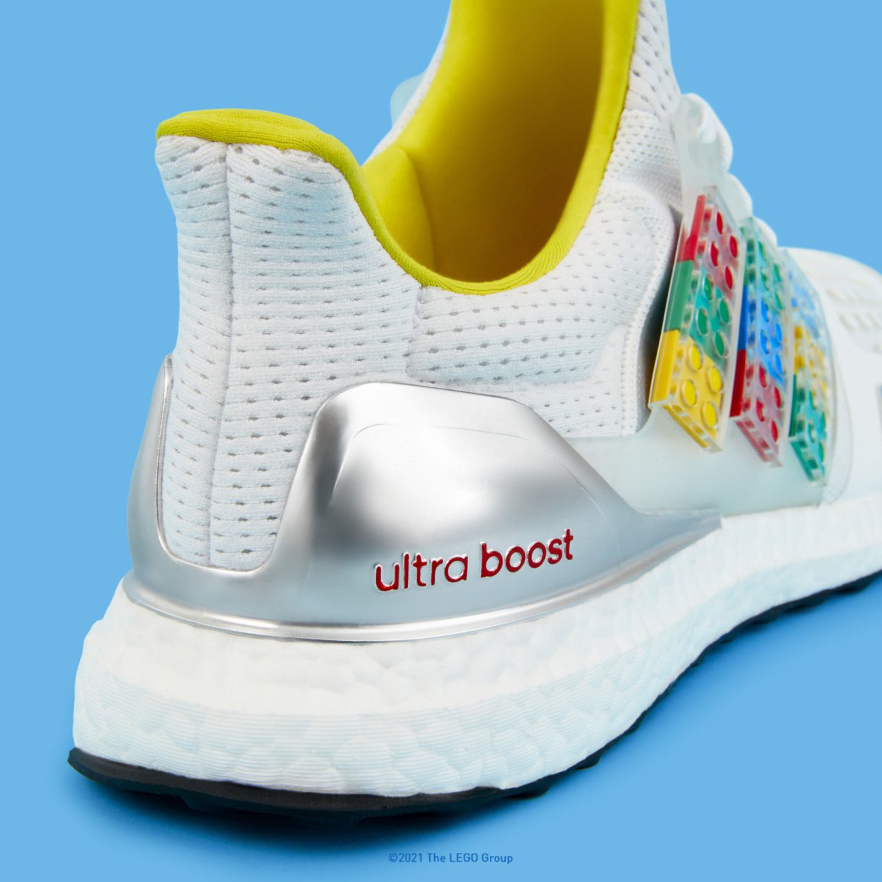 adidas_Ultraboost_DNA_x_LEGO(r)_Plates_Shoes_White_FY7690_HM2