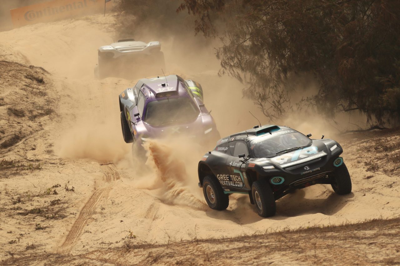 XP2102_100720_2CM8982