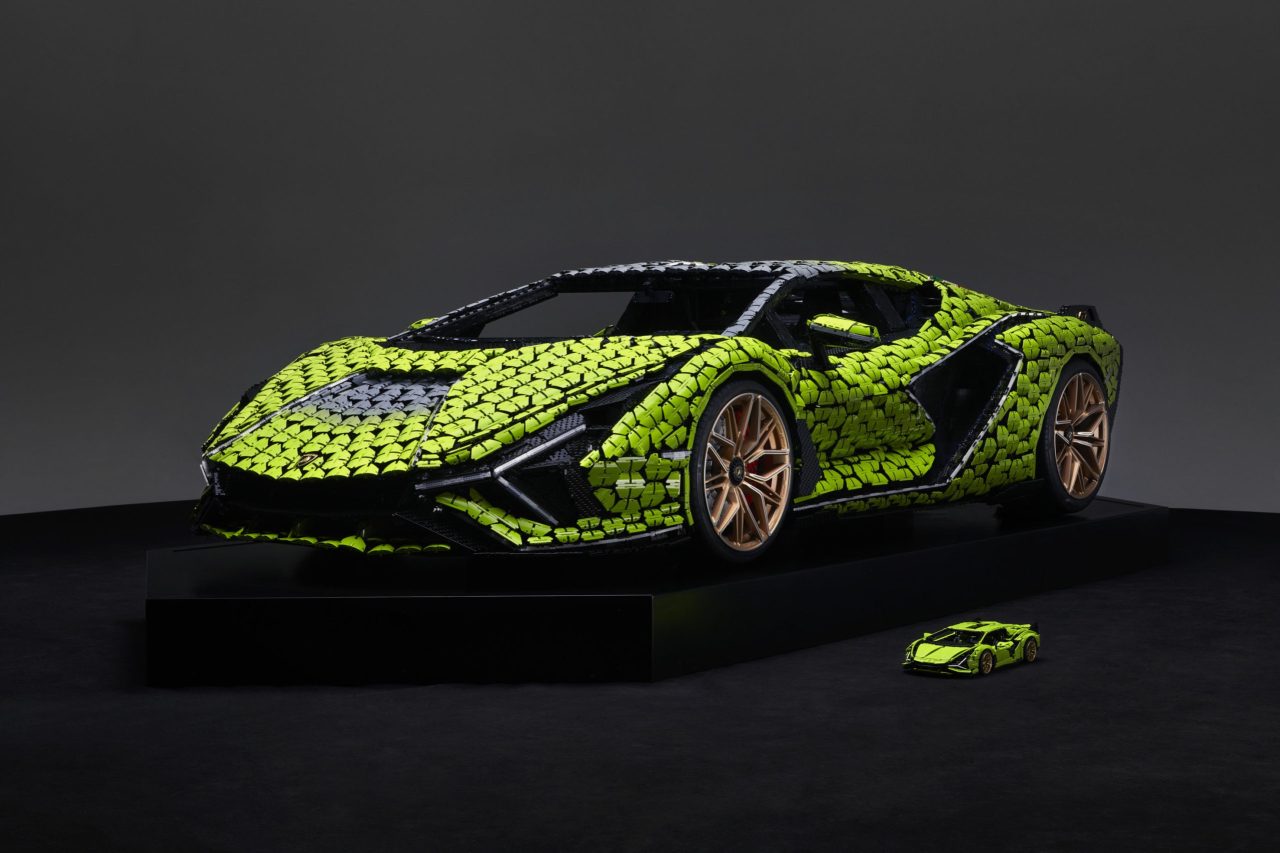 Life-size LEGO Technic Lamborghini Sian FKP 37 (16)