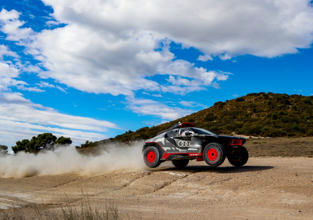 Audi-Dakar-Rally-13