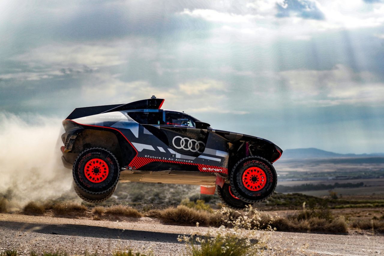 Audi-Dakar-Rally-17
