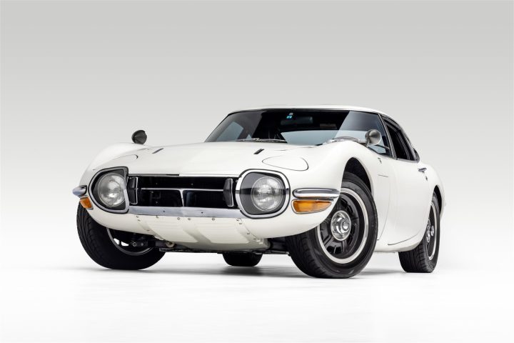 1968_toyota_2000gt_1633745646c967755eTED71408