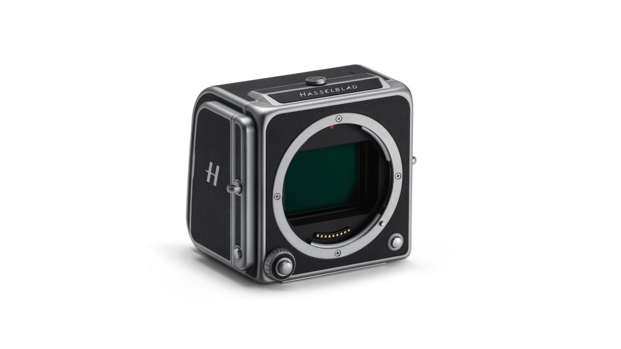 907x-ae-45-degree-right-front-no-lens