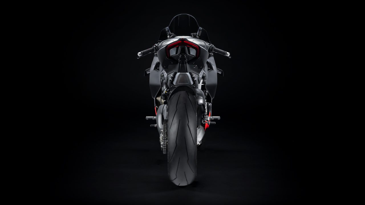 Panigale-V4-SP2-02-Studio-gallery-1920×1080