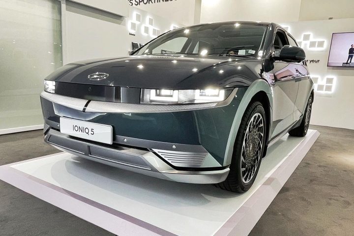 9944EF61-B866-4556-8FD6-F8A40C9C9DBA