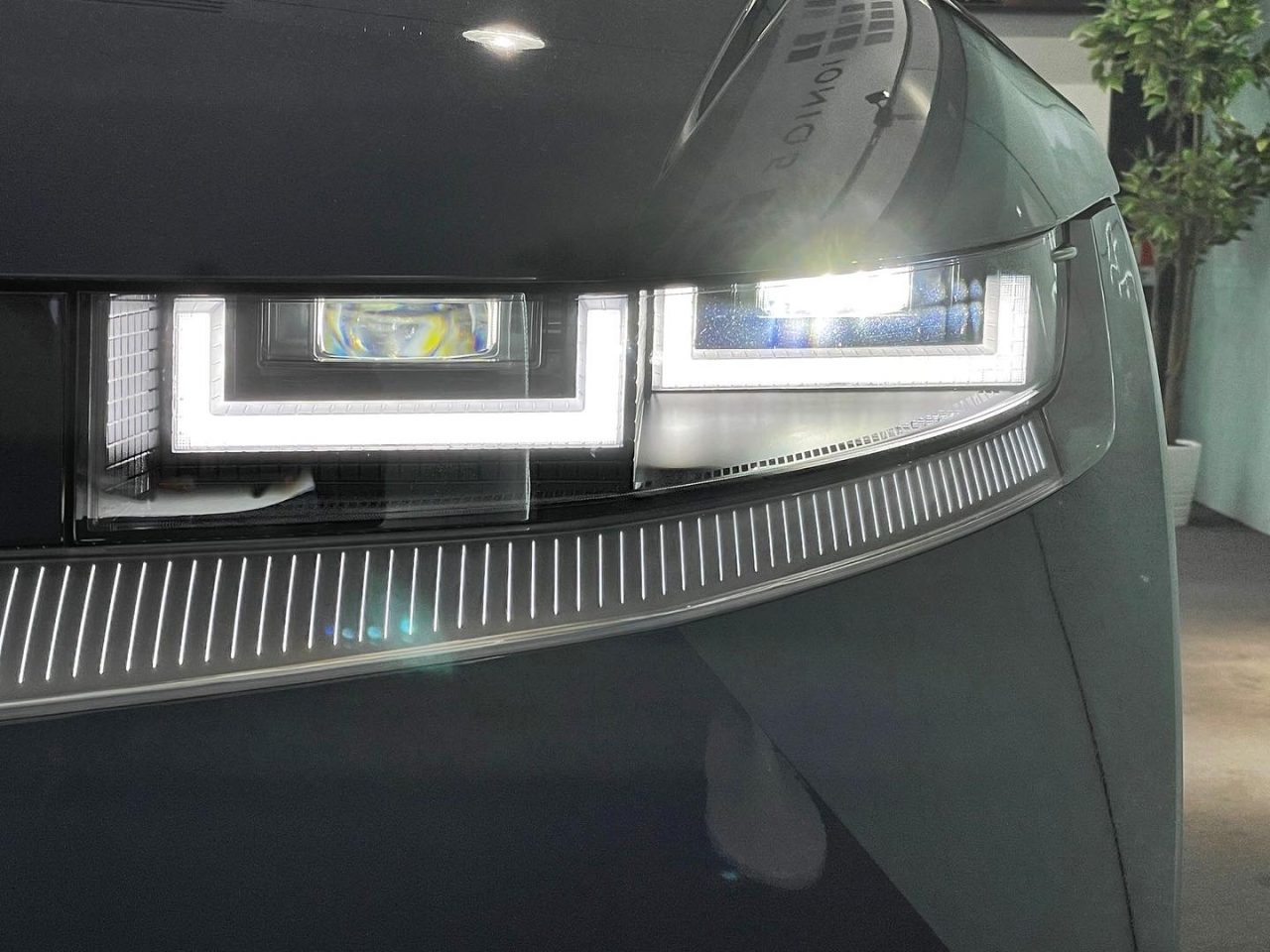 9CF84536-8667-4B77-B1AA-3CDCDC512DE0