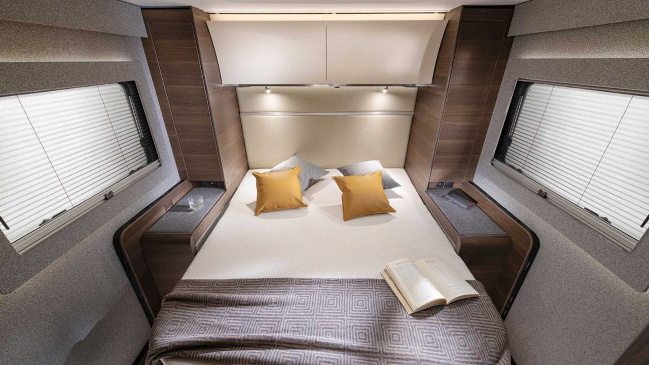 adria-supersonic-sprinter-motorhome (1)