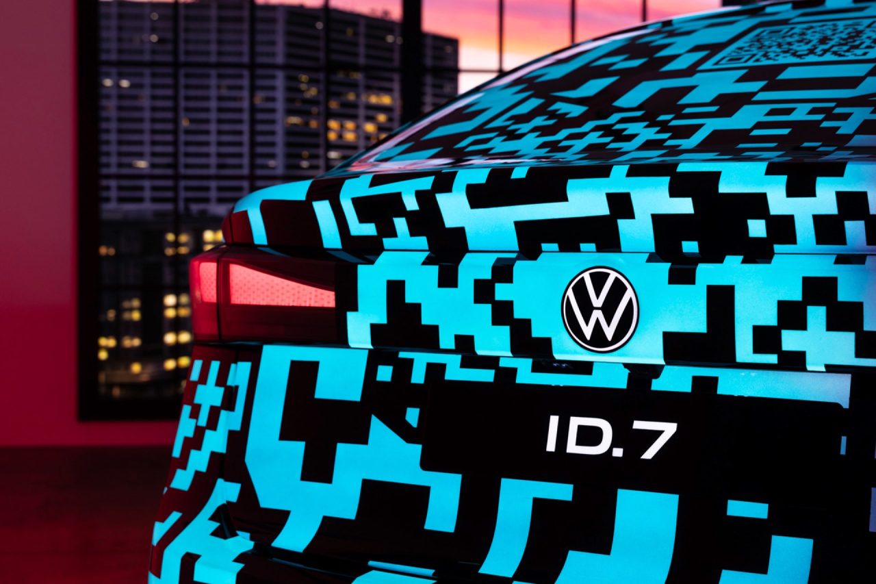 volkswagen-id-7-electric-sedan-digital-camouflage-reveal-6-web
