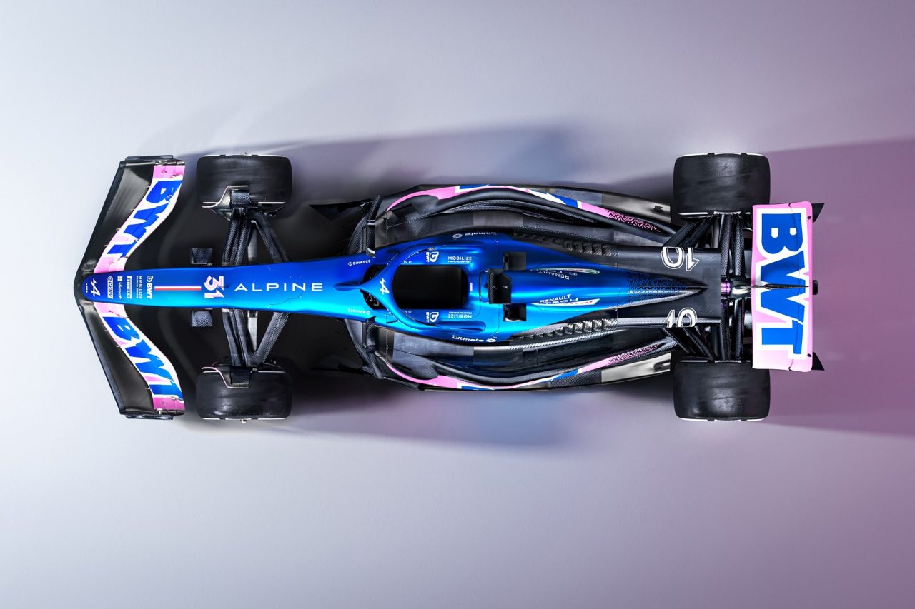 A523WhiteStudioBlue08-web