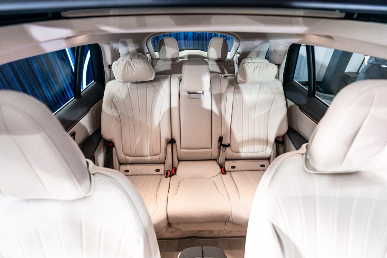 e87fb2a5-26ab-42c0-ab09-5c2d9e92f041