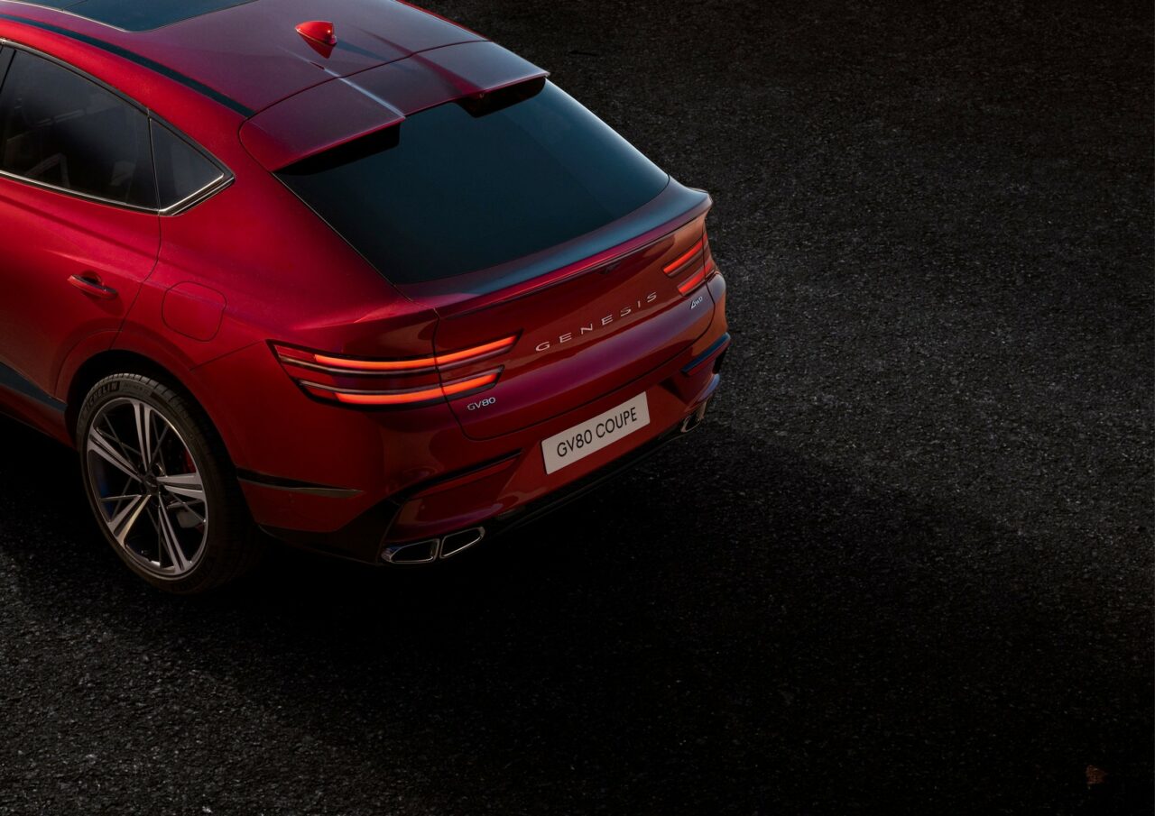 wowzers-2024-genesis-gv80-interior-looks-like-a-crossbreed-between-bentley-and-bmw_10