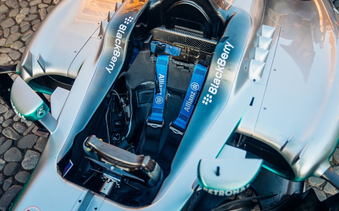 2013-Mercedes-AMG-Petronas-F1-W041410461_-web