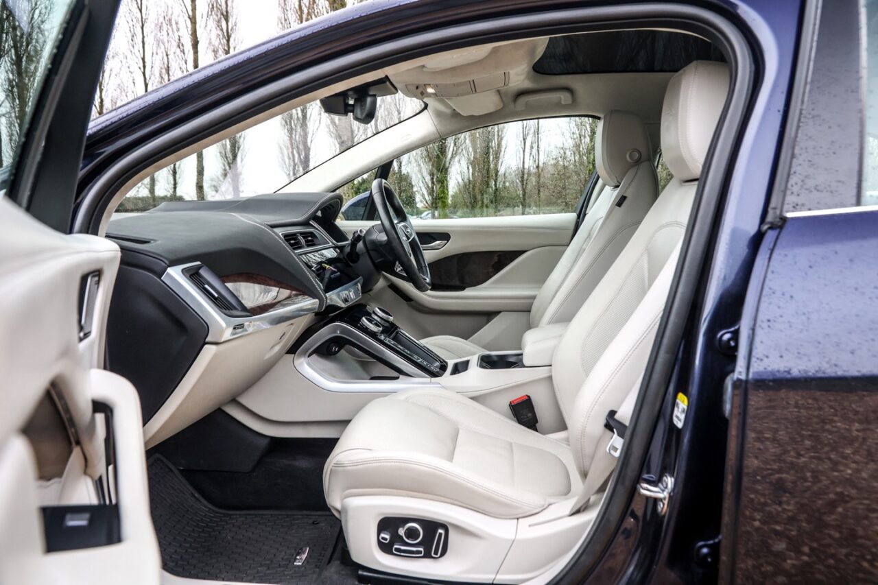 HistoricsJaguarI-Pace.HMTHeKing-24.S-bbwm-resized-bbwm-resized