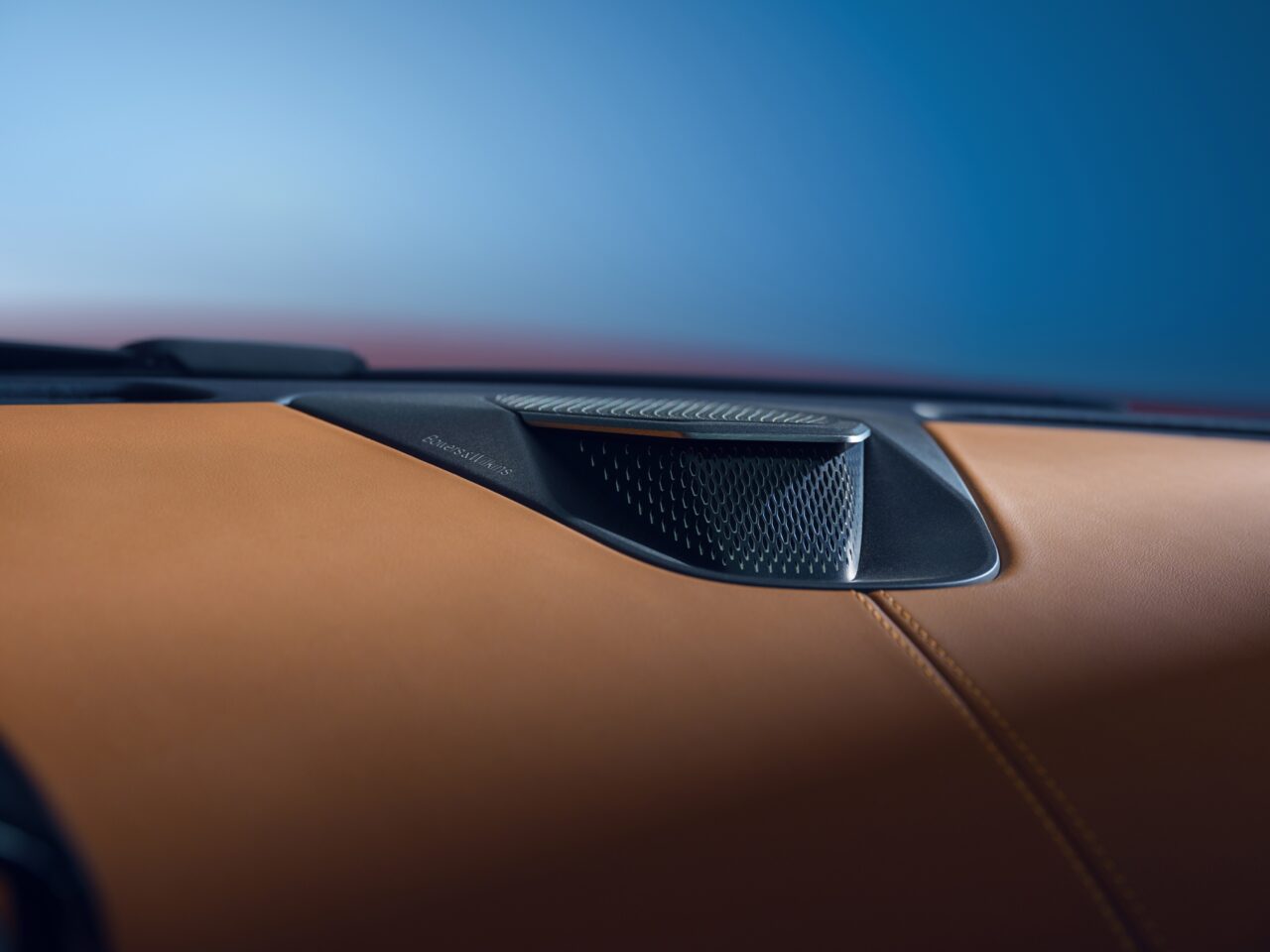 AstonMartinVanquish_27-bbwm-resized