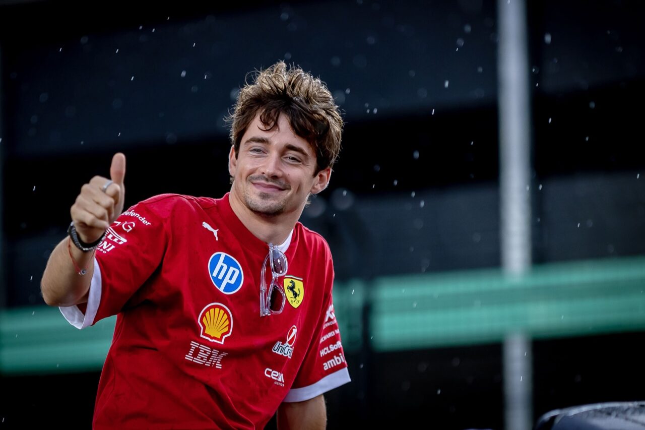 25SQ5872-bbwm-resized